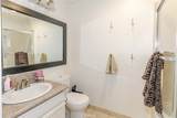 5325 Newcastle Avenue - Photo 17