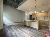 727 W 7th Street - Photo 6