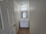 2255 Chestnut St - Photo 16