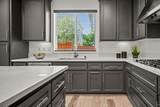 2721 Parkview Way - Photo 16