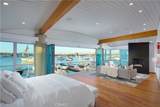 1042 Bay Avenue - Photo 18