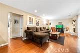 552 S Yorba St - Photo 4