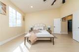 12211 Keenland - Photo 34