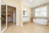 12211 Keenland - Photo 38