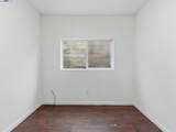 261 13th St - Photo 28