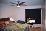 813 Yorkshire Lane - Photo 11