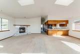 2559 Greenwood - Photo 9