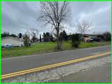 15940 Davis Avenue - Photo 3