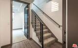 552 Hobart Boulevard - Photo 2