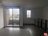 552 Hobart Boulevard - Photo 7