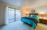 585 Hawthorne Street - Photo 16
