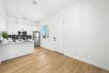 2868 70 Preece St - Photo 6