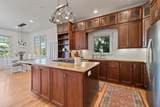 562 Hillcrest Way - Photo 5