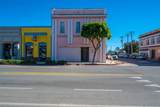 910 Guadalupe - Photo 3