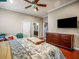 1021 Azusa St - Photo 17