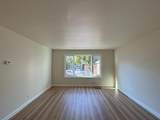 370 Bartlett Avenue - Photo 11