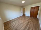 370 Bartlett Avenue - Photo 4