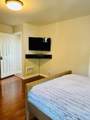 924 Sheffield - Photo 13
