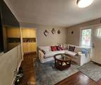 924 Sheffield - Photo 5