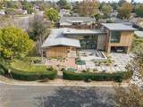 2550 Catherine - Photo 12