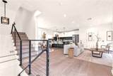 113 Manhattan Place - Photo 22