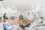 389 389 Mavis Dr - Photo 4