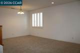 524 Rosewood Ln - Photo 3