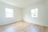 1065 Spazier - Photo 19