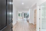 562 Ravensbury - Photo 5