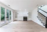 562 Ravensbury - Photo 6