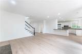 562 Ravensbury - Photo 8