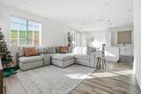 556 Enzo Street - Photo 4