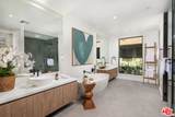 725 Croft Avenue - Photo 30