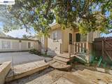2550 Pleasant St - Photo 6