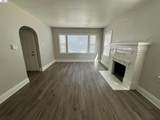 444 12th St - Photo 3