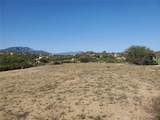 1042 Rolling Hills - Photo 7