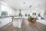 109 Newall - Photo 8