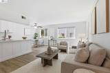 2216 Segundo Ct - Photo 9