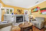 402 Wildrose Avenue - Photo 10