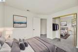 1068 Foster St - Photo 11