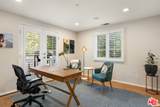 3354 Mandeville Canyon Road - Photo 32