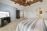 40 Neapolitan - Photo 23