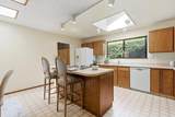 425 Exeter Place - Photo 11