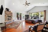 733 Vineyard Terrace - Photo 23