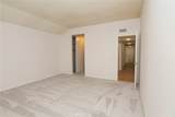 2944 Hyde Park Circle - Photo 16