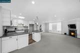 2741 Golden Rain Rd - Photo 15