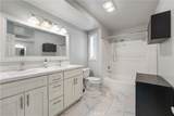 9946 Owensmouth - Photo 16