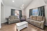 9946 Owensmouth - Photo 5