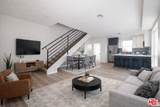 6700 Balboa Boulevard - Photo 2