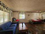 17441 Hiawatha St - Photo 9